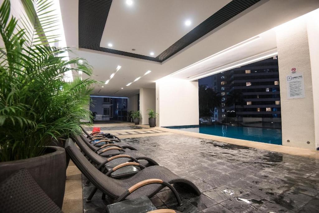 Klcc Binjai 8 Premium Soho Apartment By Sarah'S Lodge クアラルンプール エクステリア 写真